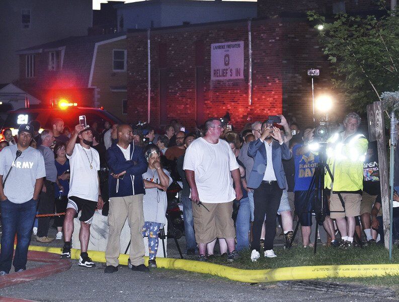 Lawrence apartment burns